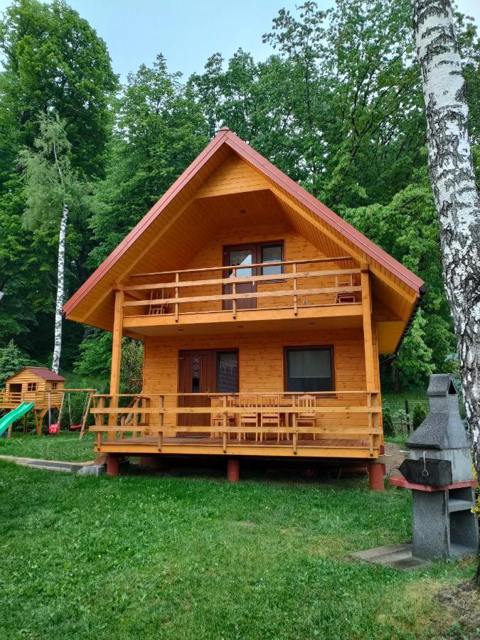 Domki I Pokoje U Borsa Lesko Exterior foto